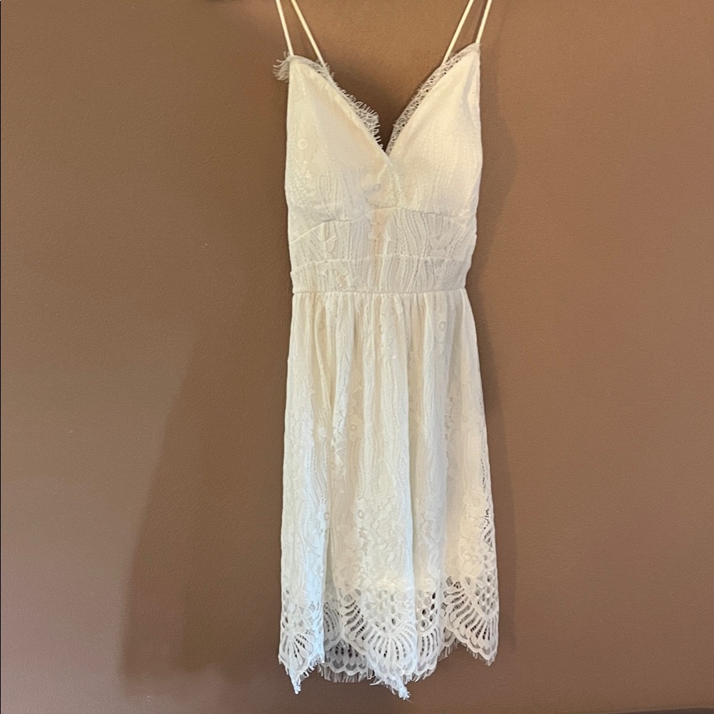 Elegant White Lace Midi Dress